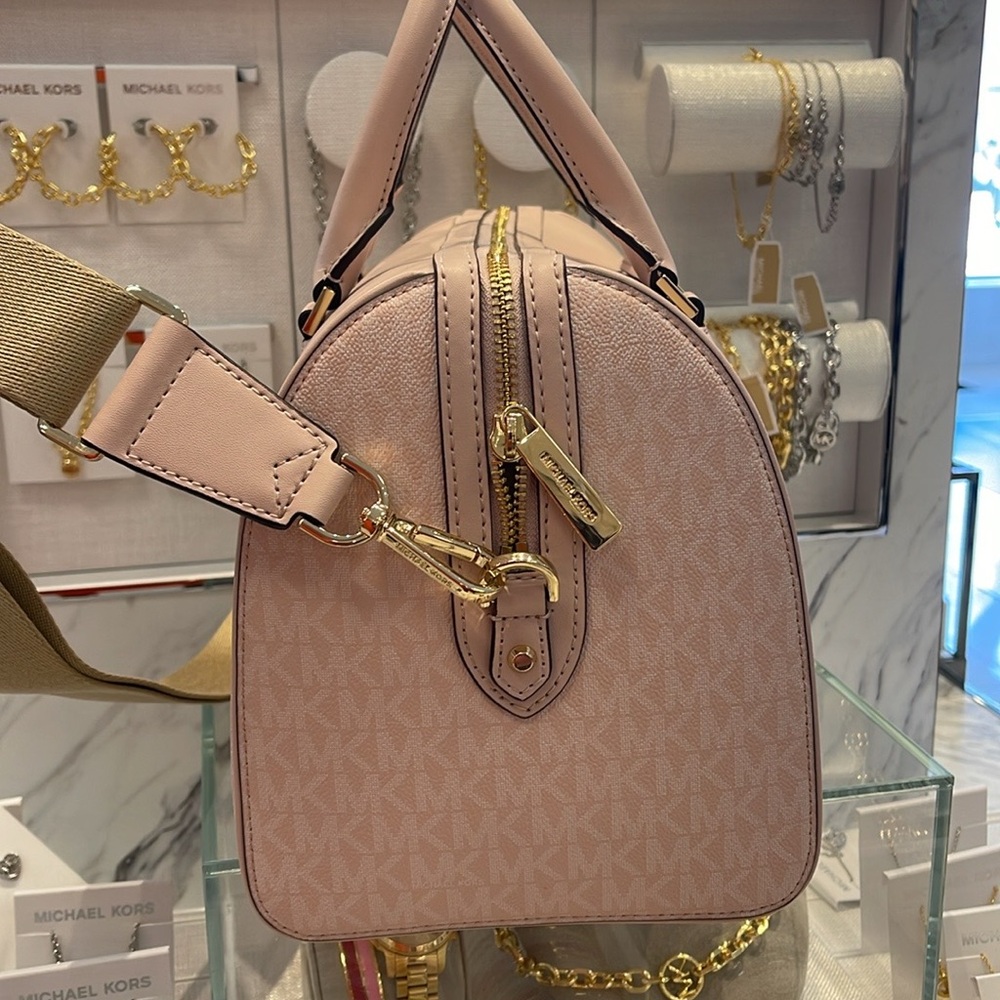Michael Kors med Duffle Satchel Crossbody Bag Travel
Light Powder Blush NWT - Picture 14 of 16